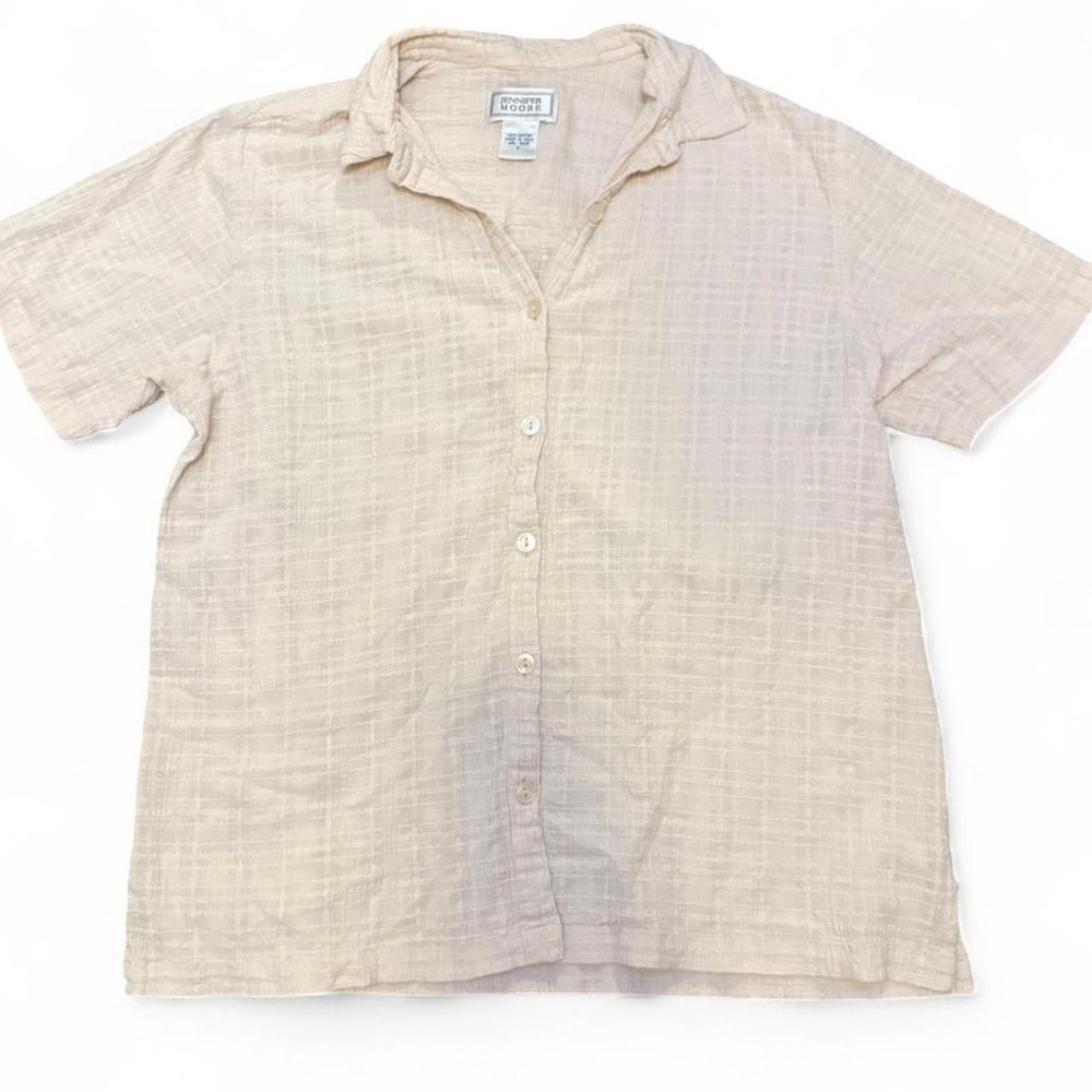 Vintage straight hem, button-up shirt. Women's L.